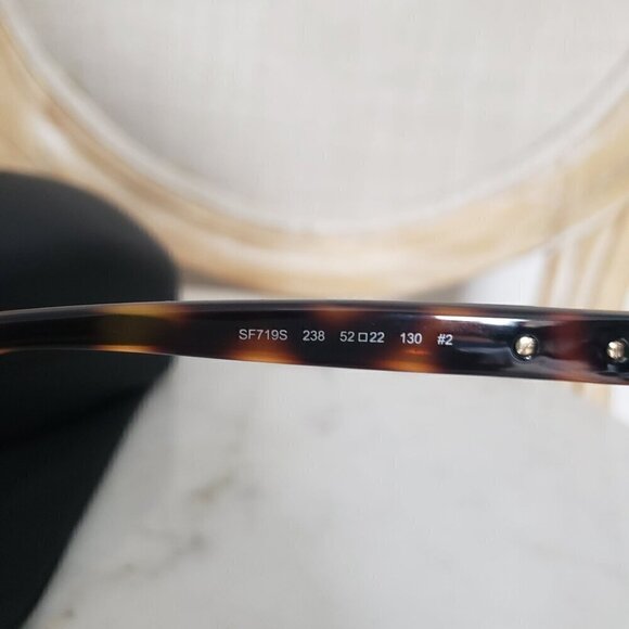 NIB Salvatore Ferragamo Oversize Tortoise Brown Side Cut Out 52mm Sunglasses - Picture 11 of 16